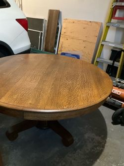 Vintage Oak Pedestal Dinning Table