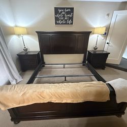 King Bed Bedroom Set