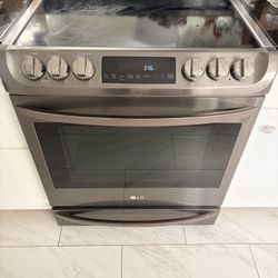 30” LG smart Convection oven