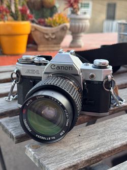 Vintage canon AE1 35mm film camera