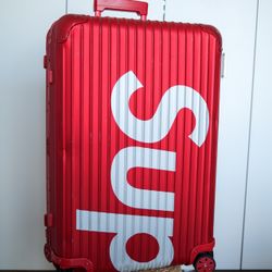 Supreme / RIMOWA
