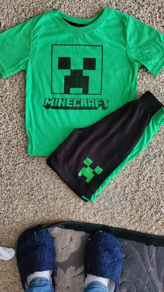 MINECRAFT EARTH SKINS: PS4/XBOX/MOBLIE /WINDOWS 10 for Sale in Victorville,  CA - OfferUp