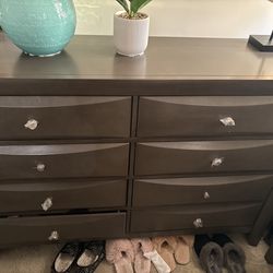 Awesome bedroom set for sale , make an offer!