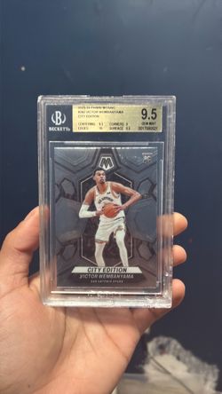 Victor Wembanyana Rookie Card