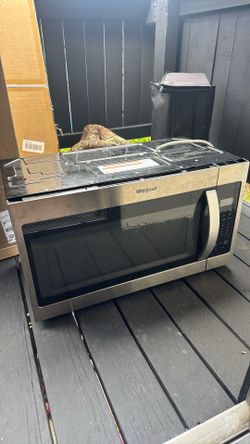 Whirlpool Microwave 1.7cu ft. 15 in x 30 in