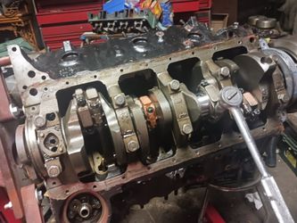 Small block Chevy big block Chevy complete rebuilt motors engine blocks heads cranks custom engine building intake manifolds carburetors high performa