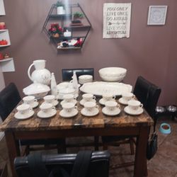 Wedgwood Queen's Filigree Antique Set