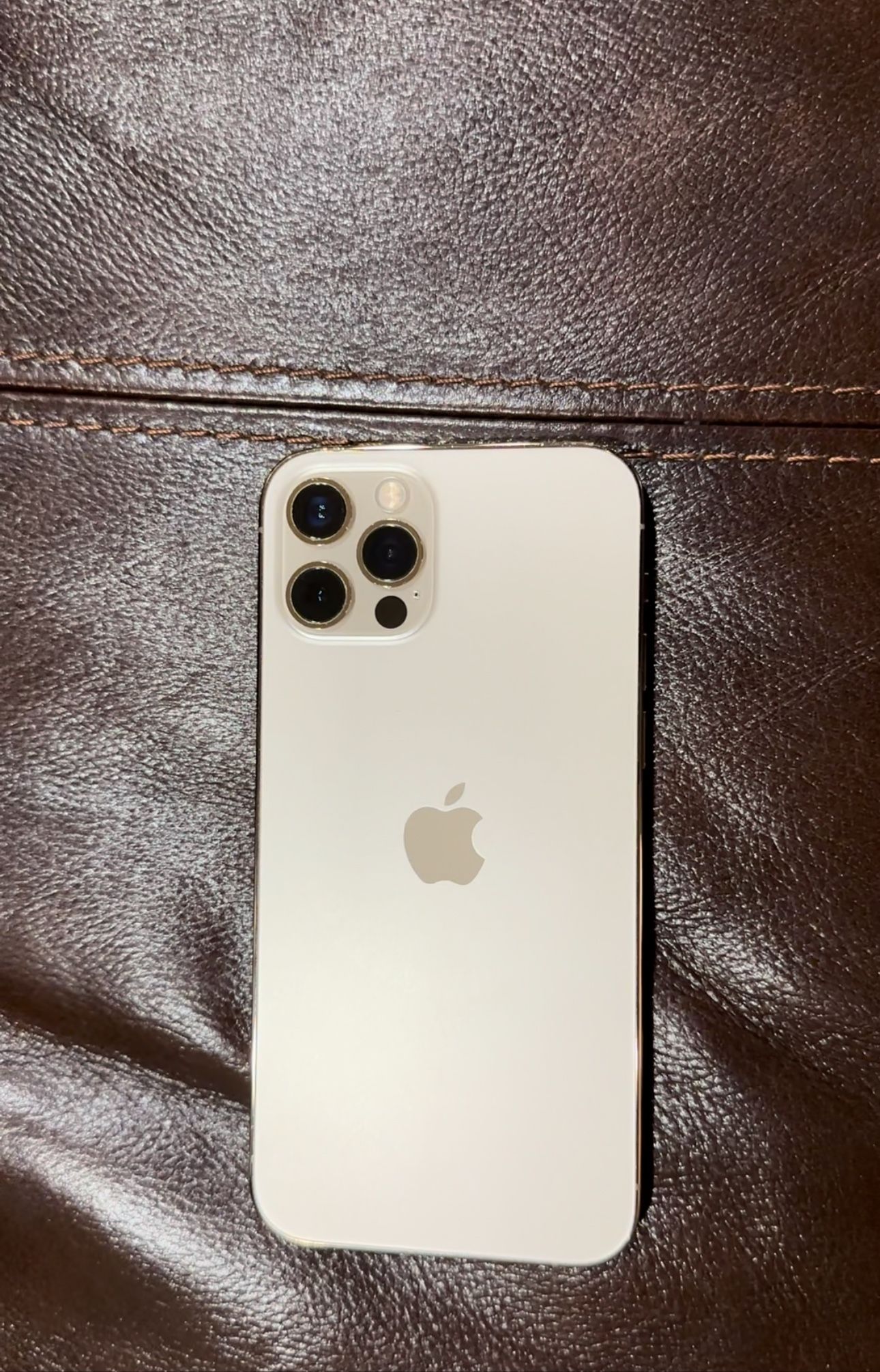 iPhone 12 Pro Gold 512 GB, good Condition