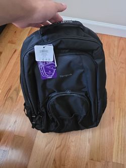 Tragus Groove Backpack Built For 15.6" Laptops