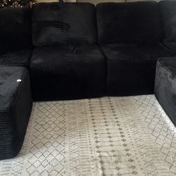 ⭐ Almost-New Amazon Sectional Sofa — $500 OBO, Pickup in RB