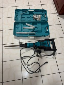 Makita Breaker Hammer 35 lb