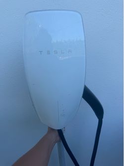 Tesla charger