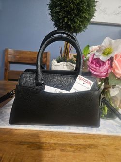 DKNY