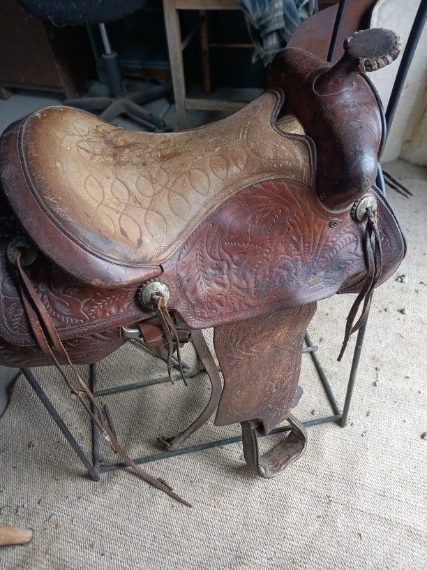 Western Saddle