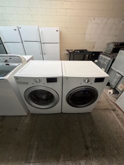 Set Kenmore Front Load Washer and Dryer Set