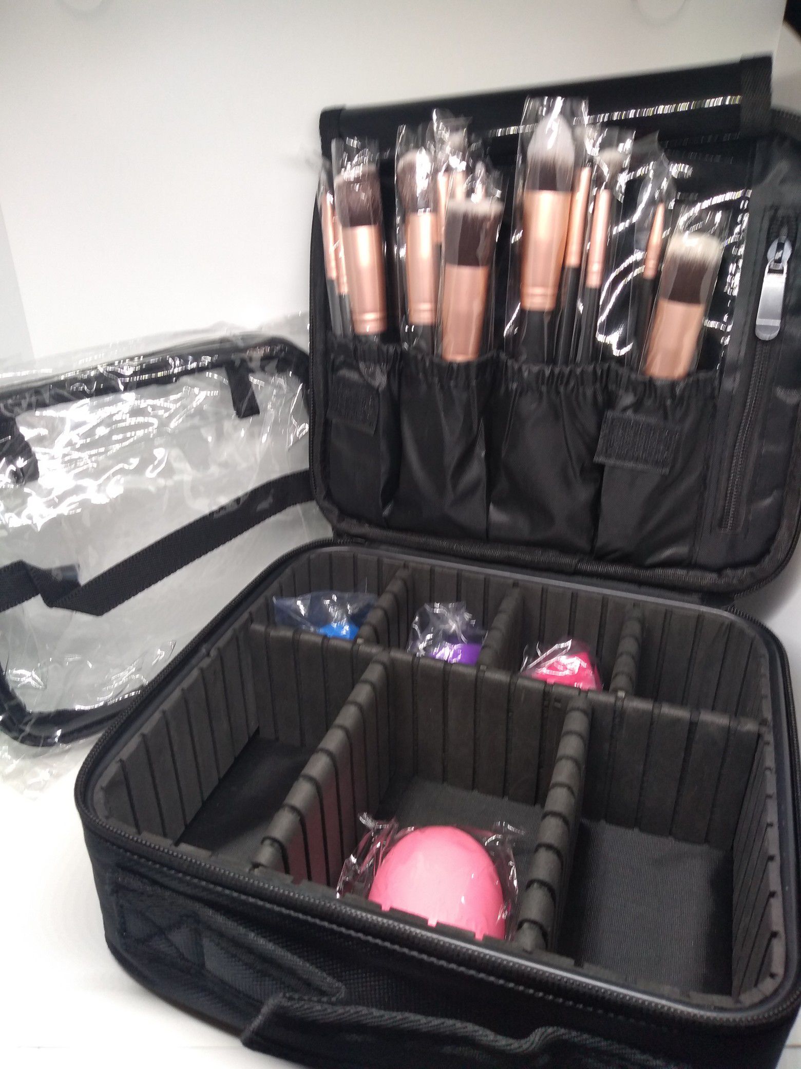 Travel Makeup Case Black with 13 Brushes, sponges, Clear bag
