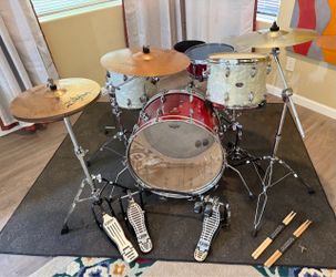 In Upland 91784. 4 piece drum complete drum set Slingerland 14 15 toms 5 ply maple vintage Magestic bass & snare Zildjian cymbals new throne DW pedal