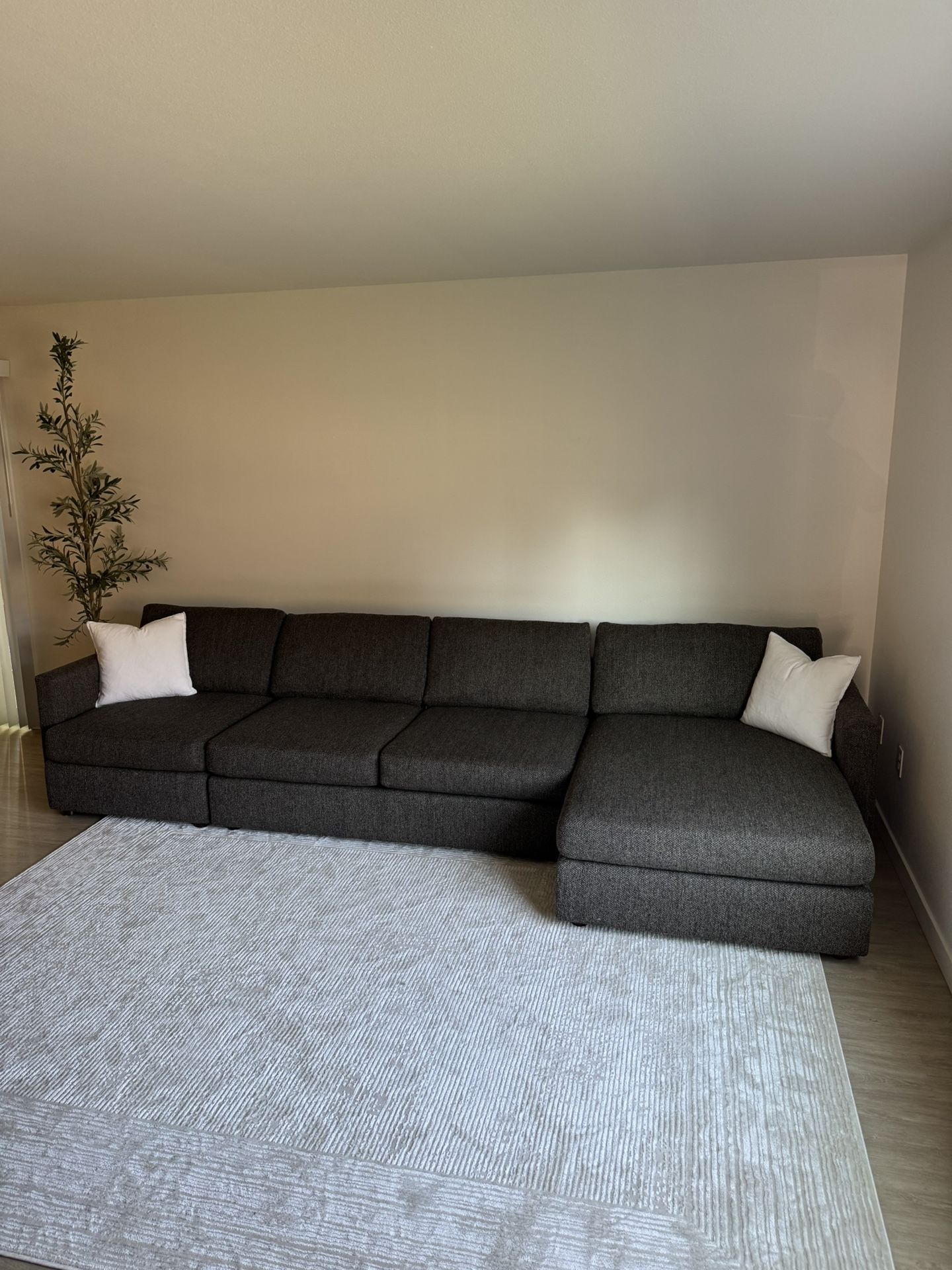 Like New Sectional Couch 