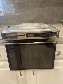 RCA Kitchen LCD TV/DVD Combo