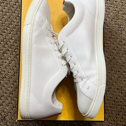 FENDI LOW  ALL  WHITE SNEAKER 