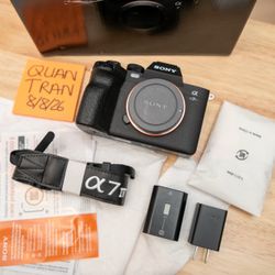Sony a7iv camera