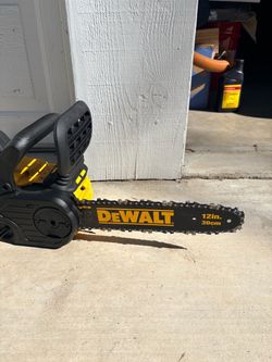 XR DEWALT chainsaw 12”