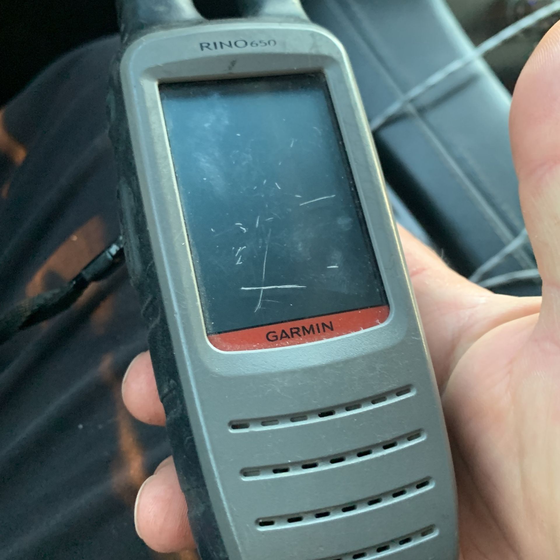 Rhino 650 GPS Walk-in Talkie