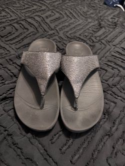 Size 10 FitFlop Glitter Thong Sandals