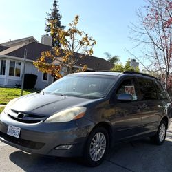 2007 Toyota Sienna Xle Awd 