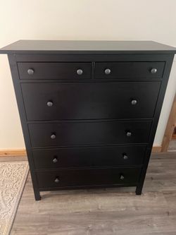IKEA Hemnes 6 drawer dresser - black
