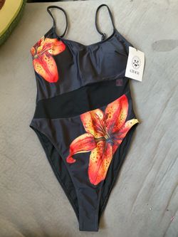 Square neck swimsuit