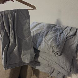 King size gray pillowcase with duvet