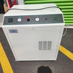 Werther International Dental/ Medical Office Air Compressor. 