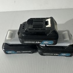 Makita 12V Batteries With Charger 