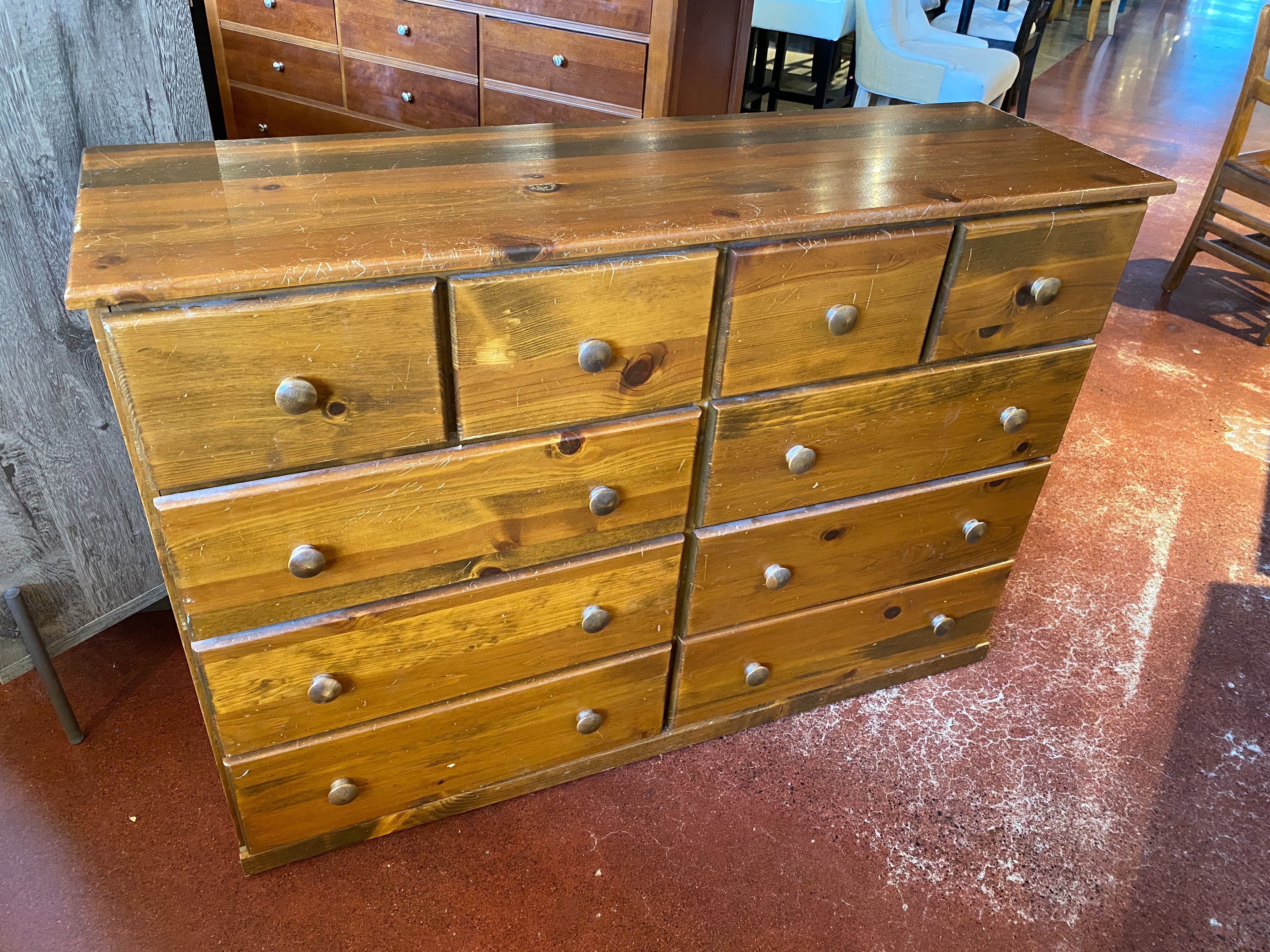 Rustic Pine 10-Drawer Dresser