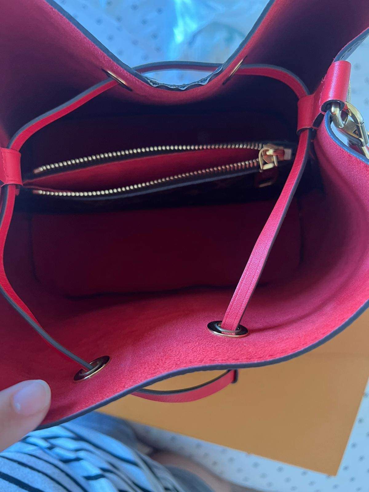 LOUIS VUITTON Sully MM Bag for Sale in Irvine, CA - OfferUp