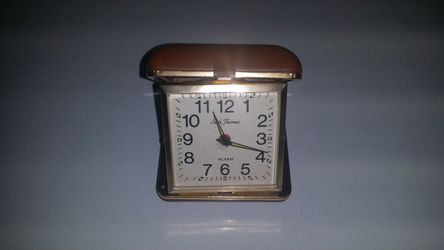 1970s Seth Thomas portable travel alarm clock working!