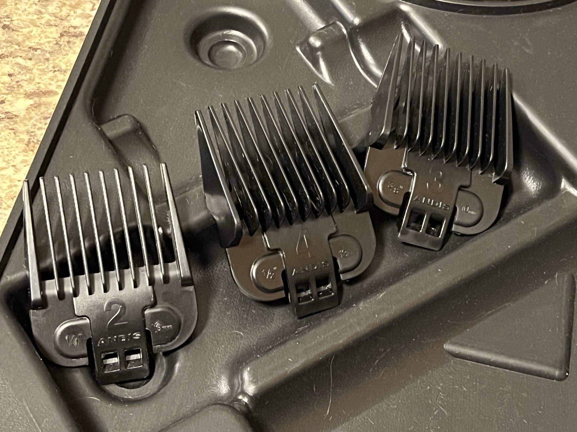 Andis EasyClip Pro-Animal 7-Piece Detachable Blade Clipper Kit, Animal/Dog Grooming, Blue, MBG-2 (21485) for Sale in Mesa, AZ - OfferUp Andis EasyClip Pro-Animal 7-Piece Detachable Blade Clipper Kit, Animal/Dog Grooming, Blue, MBG-2 (21485) for Sale in Mesa, AZ - OfferUp