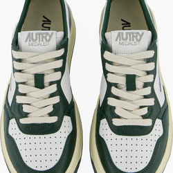 Autry Medalist Low Leather Sneakers White and Green Size 10 Women’s