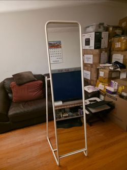 Ikea knapper standing mirror