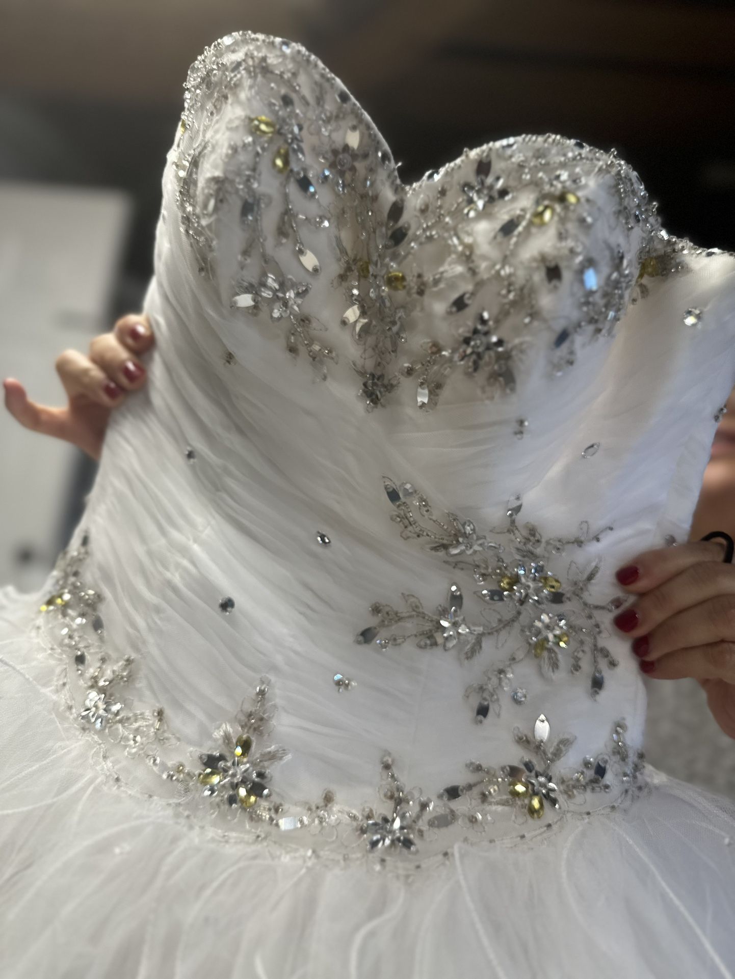 White tulle QuinceaƱera Dress