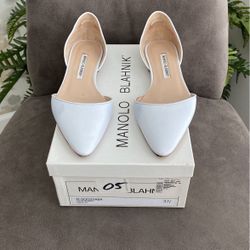 MANOLO BLAHNIK White Leather Flats