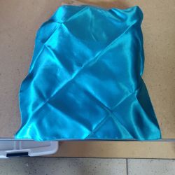 17 X 17 Teal Napkins 8 Dozen Total