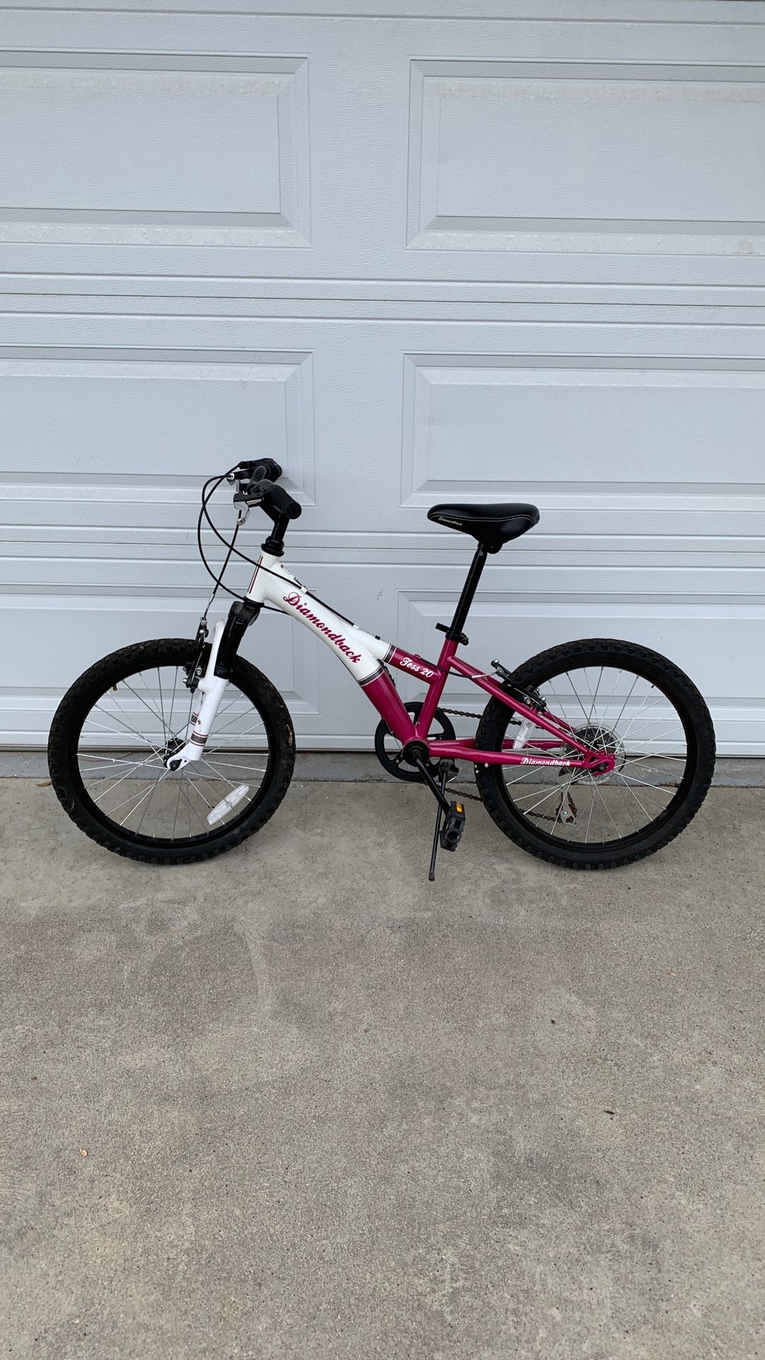 Diamondback Tess 20” kids bike