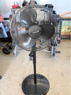 Honeywell Adjustable Pedestal Fan – Works Great