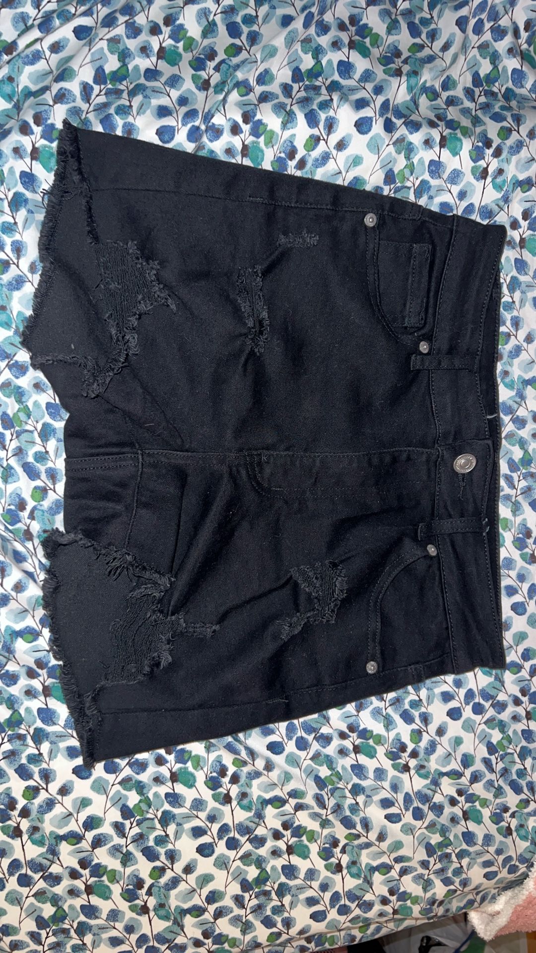 Black Ripped Jean Shorts (Size M) 
