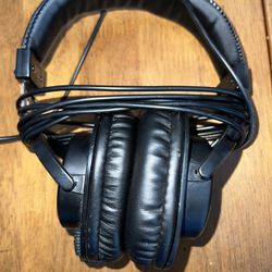 Tascam TH-200X Studio Headphones 