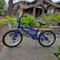 Teenager Size Bike Rides Good Condition 
