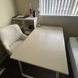 Desk/Table