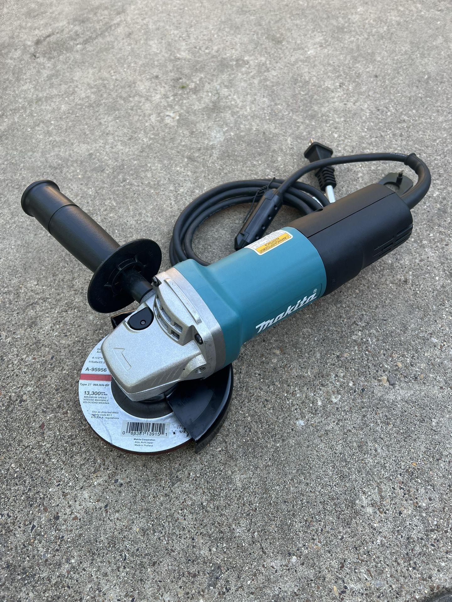 Makita Amp 1/2 In Corded Paddle Switch Angle Grinder